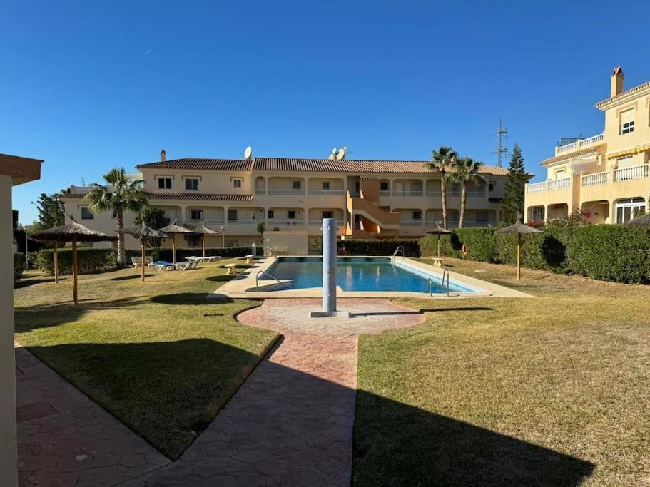 Nuevo Torrox Deluxe Beach & Piscina Екстер'єр фото